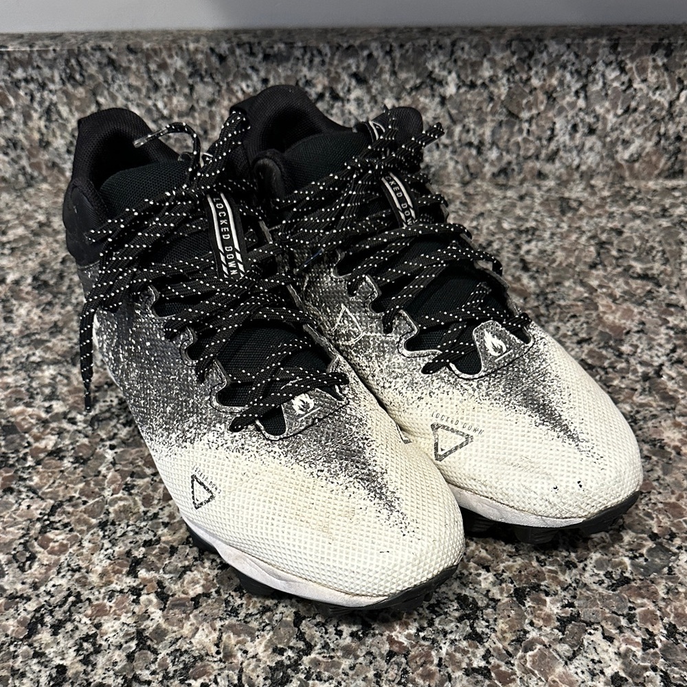 Under Armour Mens Lacrosse Cleats